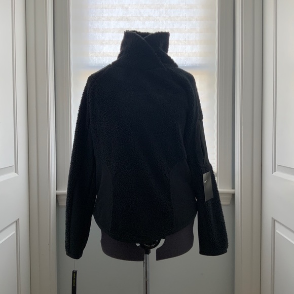 Nike Faux Shearling Pullover NWT - Picture 2 of 12